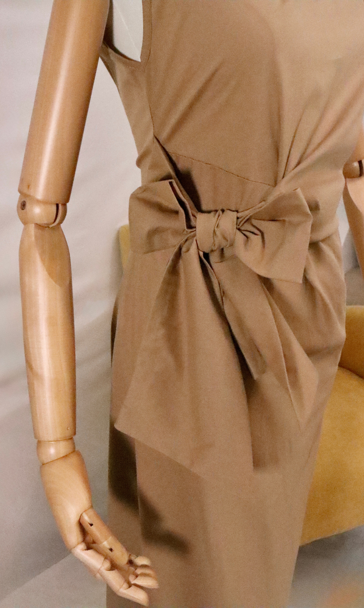 ROBE À NŒUD